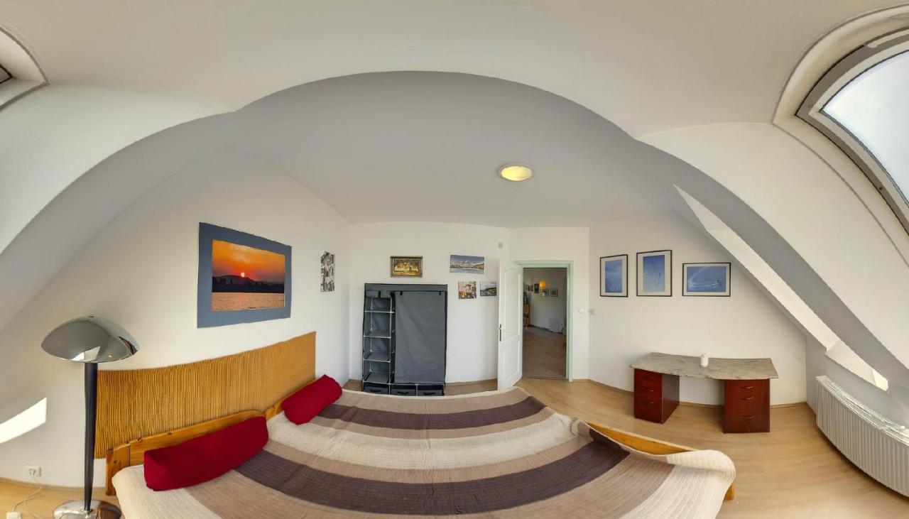 Highway House Hotel แก็ชแกเมต ภายนอก รูปภาพ